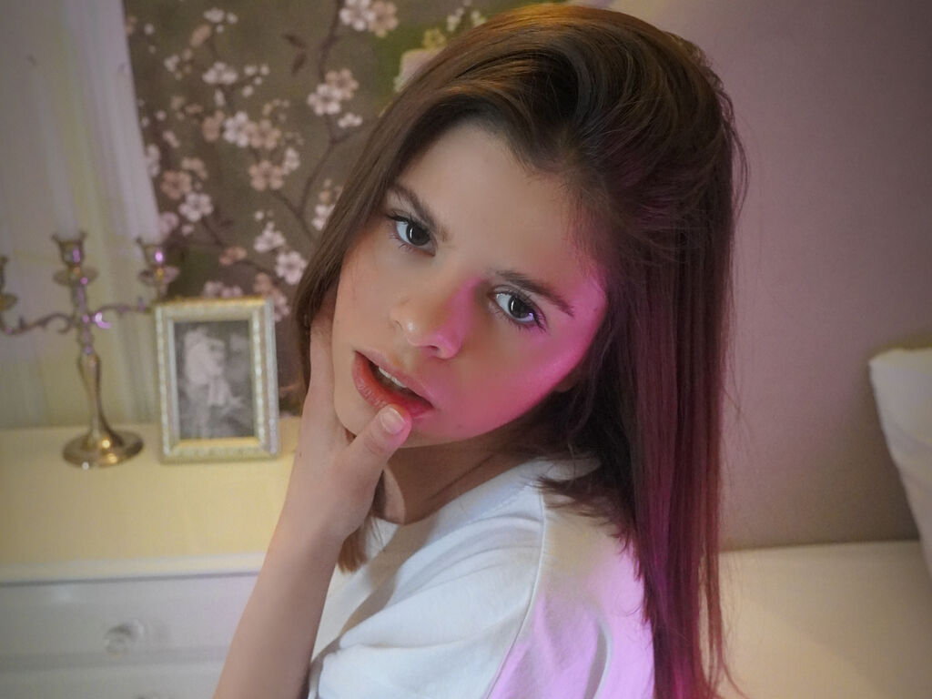 MaddyDoly></p>

       
    </div>
    </div>
</div>
<div class=